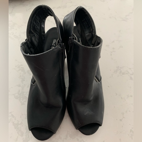 Lester peep toe zippered heel - Picture 2 of 5